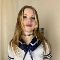 SharonGarza webcam model