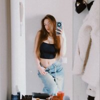 CateBrayton's Offline Chat Room