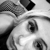 غرفة دردشة mimiis69 دون اتصال