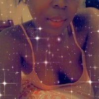 GracedLipstick's Offline Chat Room