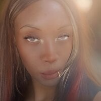 VenezuelaLuxeNoir webcam model