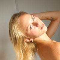 Ellis_Blossom webcam model