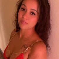 LOLACACHORRA webcam model