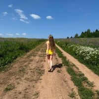 queen_a_n_i webcam model