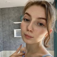 LovexxMachine Adlı Modelin Çevrimdışı Sohbet Odası