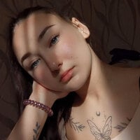 SashaDuvalle webcam model