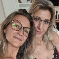 Dolly_et_LauraLive Webcam