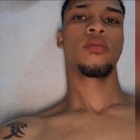 Zazz015 的個人資料圖片