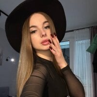 Julia_Wi