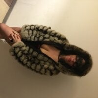 BELLELILA's Offline Chat Room