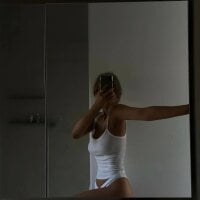 Offline chatovací místnost Elle__Driver