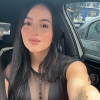 IvonnyJones_ webcam model