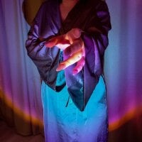 veronica_still webcam model