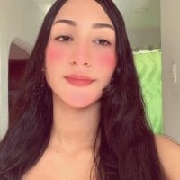 LuluXwithy webcam model