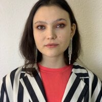 AriannaBirch Adlı Modelin Çevrimdışı Sohbet Odası