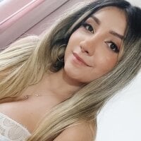 Model Happy_tits