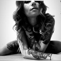 xxcharley's Offline Chat Room