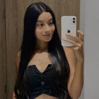 Sophie_petite18 webcam model