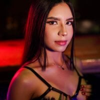 Model SamaGrey__