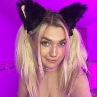 Model mialovelyblonde