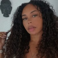 Bigbootyjaydaa webcam model