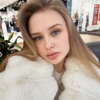 Bilik Sembang Luar Talian MarciaEaton