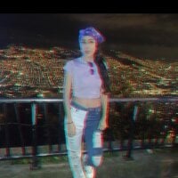 LorenaXXX1's Offline Chat Room