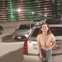 SexiSmokinice webcam model