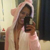 valen_tiin webcam model