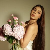 naty_saenz webcam model