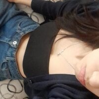 Roshni926 webcam model