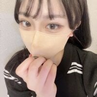 22歳のhanpennn_がM字開脚でマンコを大胆披露！