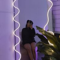 PEACHY_TAY webcam model