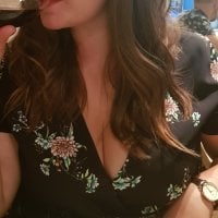 Bella_donna's Offline Chat Room