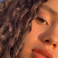 Danieelia_a's Offline Chat Room