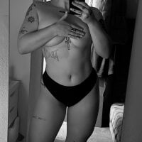 MaiDesire's Offline Chat Room