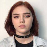 TaylorRedd Adlı Modelin Çevrimdışı Sohbet Odası