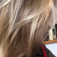 TaraBenks' Offline Chat Room