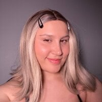 Batty_kiss webcam model