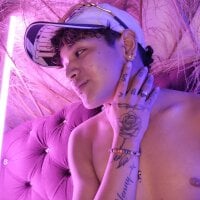 Alex_addams__'s Offline Chat Room