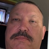 xxlayedbackxx's Offline Chat Room