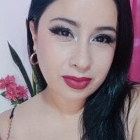 Leahstonee2