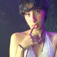 noemi__khalifa webcam model