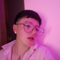 _SOPHIA_JONES webcam model