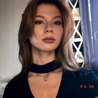 LizziPi Adlı Modelin Çevrimdışı Sohbet Odası