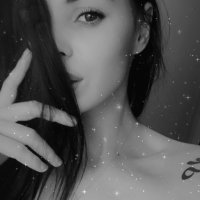emmasexy200's Offline Chat Room