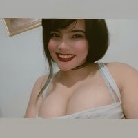 Ada_sienn webcam model