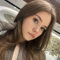 BarbaraBabe18's Avatar Pic