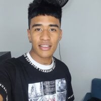 Briann_scott_'s Offline Chat Room