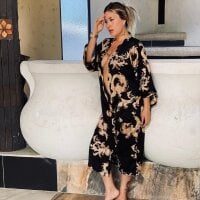 Mia_Naughty_25 webcam model